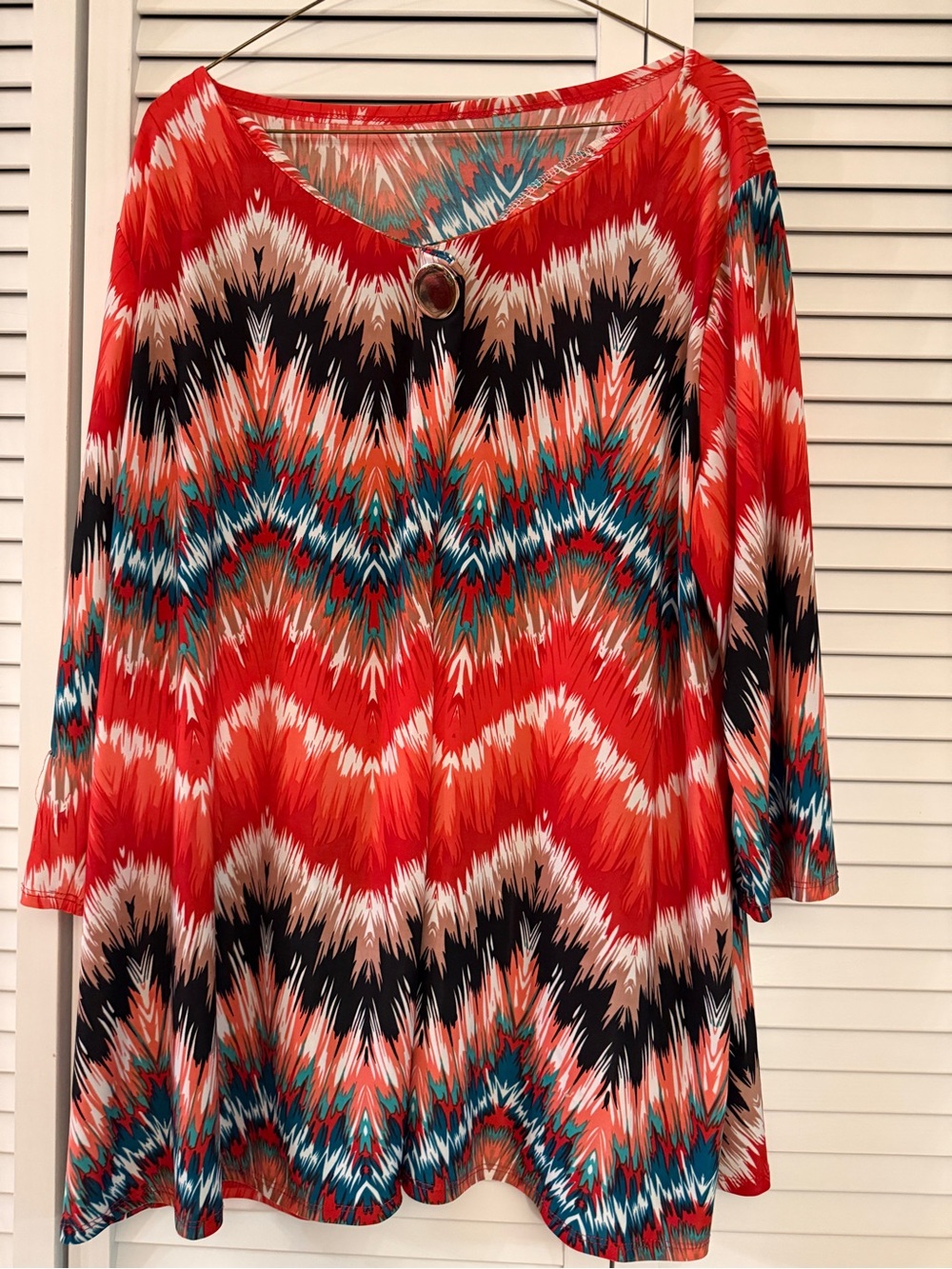 Women's Red Patterned V-Neck Tunic Top